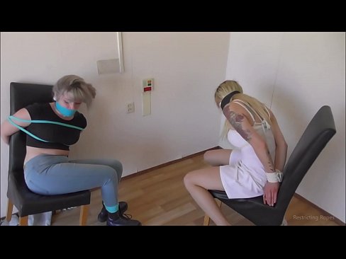 ❤️ Giyohvand / bog'langan va gagged / qayg'u ichida qiz ❤️ Anal video uz.thebestfetishsites.ru ❌